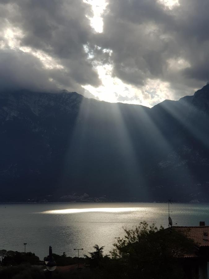 Guesthouse "Villa Tamas" Limone sul Garda Zewnętrze zdjęcie