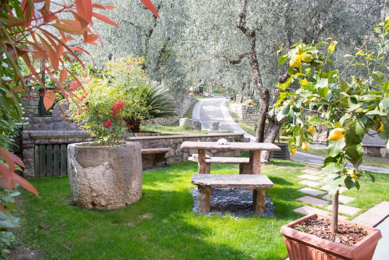 Guesthouse "Villa Tamas" Limone sul Garda Zewnętrze zdjęcie